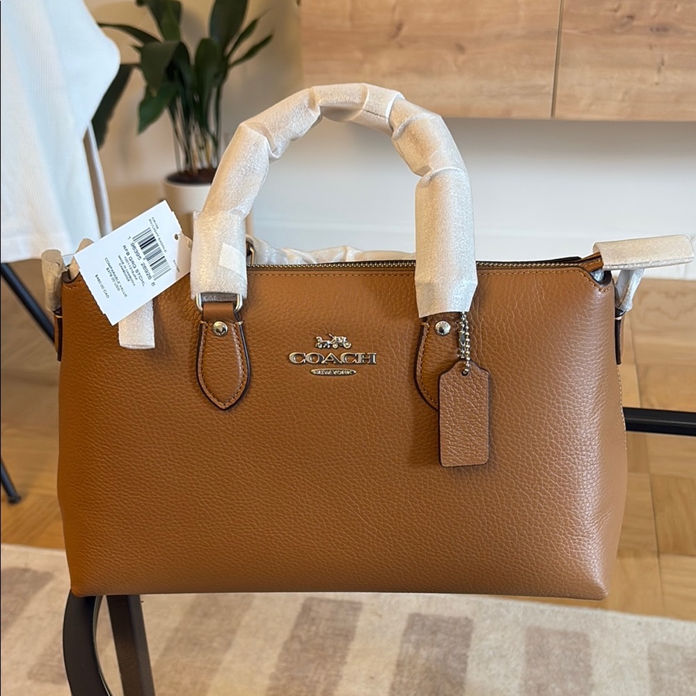 Coach Brown Satchel with Structured Design and High-Quality Leather